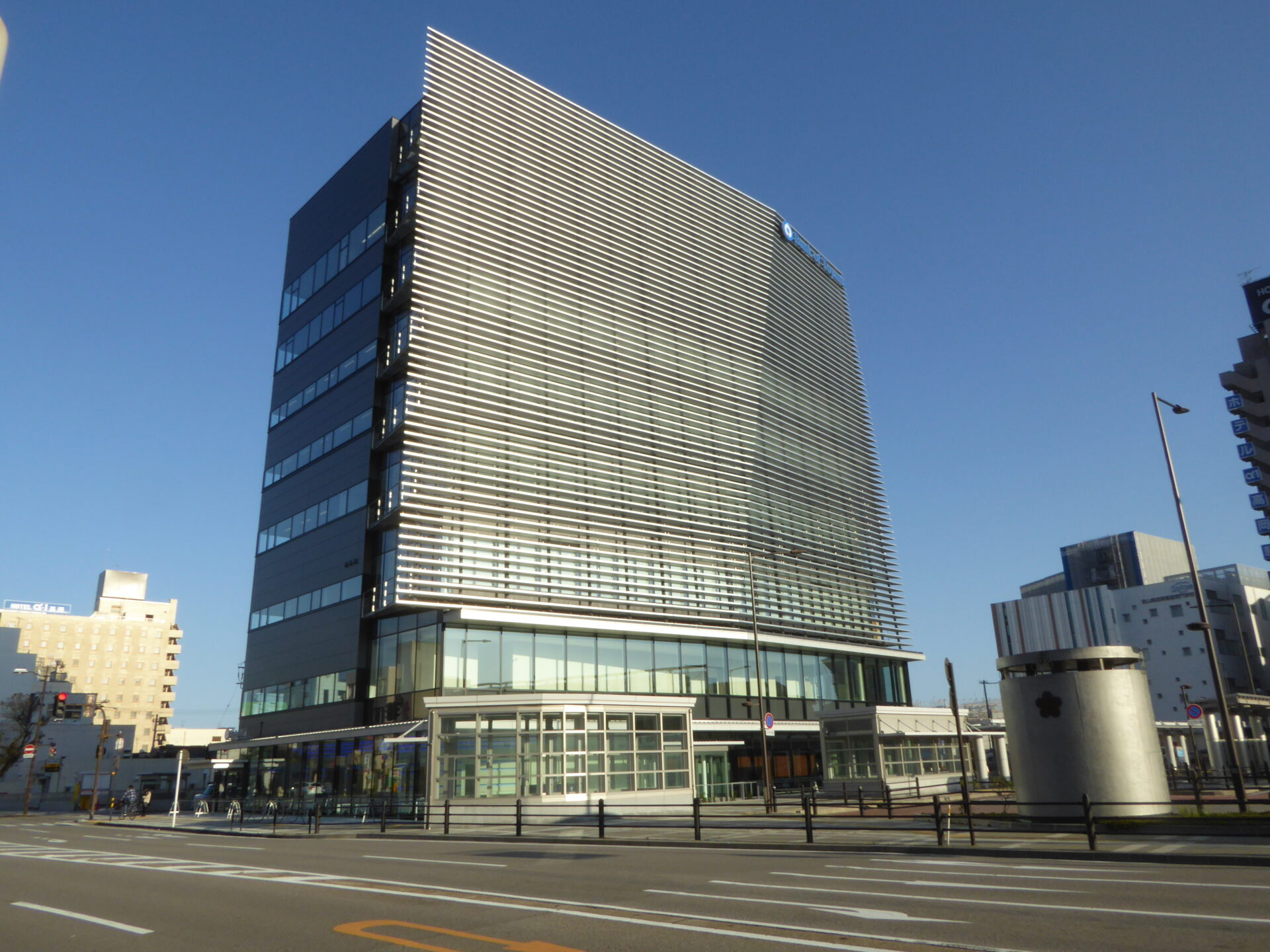 株式会社富山銀行