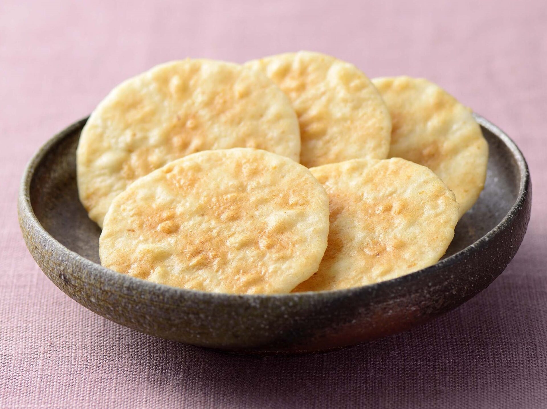 日の出屋製菓産業株式会社